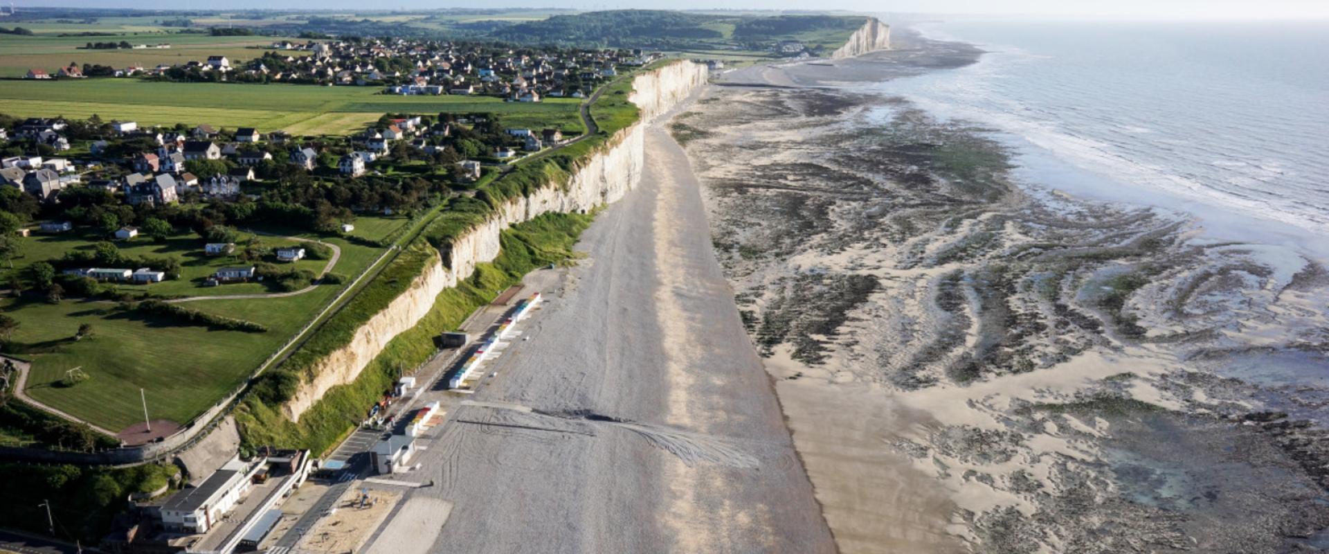 Falaises de Mesnil Val et Criel-sur-Mer, Seine Maritime, vues par drone